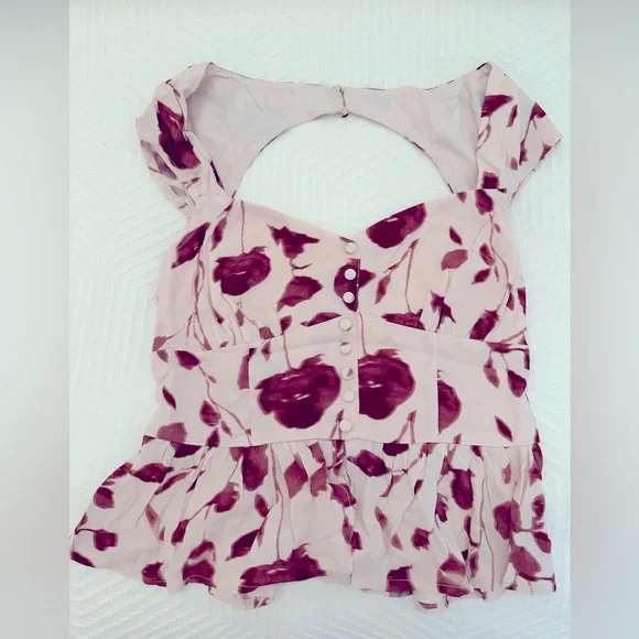 Dynamite cute top - Picture 6 of 7